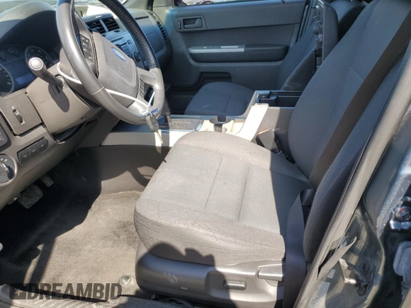2012 Ford Escape XLT z VIN 1FMCU9DG1CKC54737, wystawiony jako Copart lot #59902055 z przebiegiem 206 067 mil mil oraz Szkoda całkowita • Salvage title. Historia ofert i sprzedaży dostępna na DreamBid. Obrazek 7.