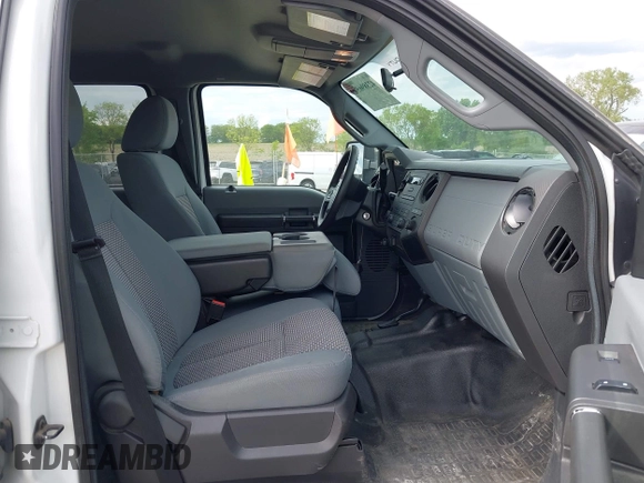 2015 Ford F-250 Lariat with VIN 1FT7W2B64FEB95963, listed as a IAAI auction lot 42389657 with 23,866 mi miles and . Bid and sale history available at DreamBid. Image 5.
