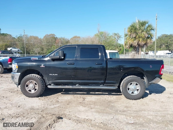 2020 Ram 2500 Big Horn with VIN 3C6UR5DL3LG159756, listed as a IAAI auction lot 41672866 with 89,417 mi miles. Bid and sale history available at carsss.com. Image 14.