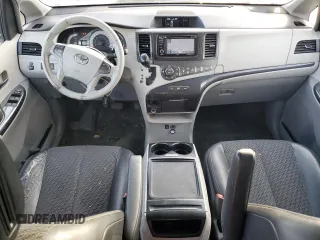 2013 Toyota Sienna SE with VIN 5TDXK3DC3DS395695, listed as a Copart auction lot 43667345 with 188,455 mi miles and Clean title. Bid and sale history available at DreamBid. Image 8.