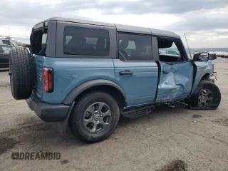 2021 Ford Bronco z VIN 1FMEE5BP8MLA68271, wystawiony jako Copart lot #72126884 z przebiegiem 36 942 mil mil oraz Szkoda całkowita • Salvage title. Historia ofert i sprzedaży dostępna na DreamBid. Obrazek 3.