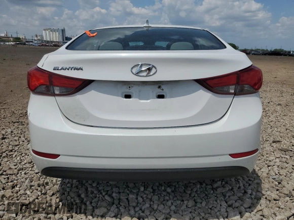 2015 Hyundai Elantra SE with VIN 5NPDH4AE0FH562200, listed as a Copart auction lot 60260085 with Not provided miles and Salvage title. Bid and sale history available at DreamBid. Image 6.