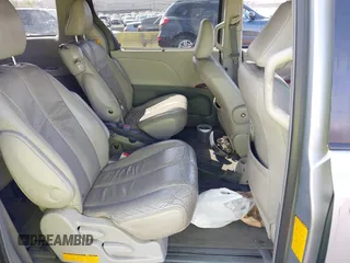 2011 Toyota Sienna XLE AAS с VIN 5TDYK3DC1BS142229, выставлен на аукционе IAAI как лот 42076380 с пробегом 132 768 миль миль и . История ставок и продаж доступна на DreamBid. Изображение 8.