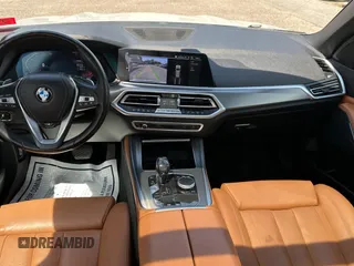 2019 BMW X5 xDrive40i z VIN 5UXCR6C56KLK99829, wystawiony jako Copart lot #58981345 z przebiegiem 165 939 mil mil oraz Tytuł czysty. Historia ofert i sprzedaży dostępna na DreamBid. Obrazek 9.