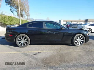 2013 Dodge Charger RT with VIN 2C3CDXCT6DH693341, listed as a IAAI auction lot 41414225 with 138,031 mi miles. Bid and sale history available at carsss.com. Image 13.