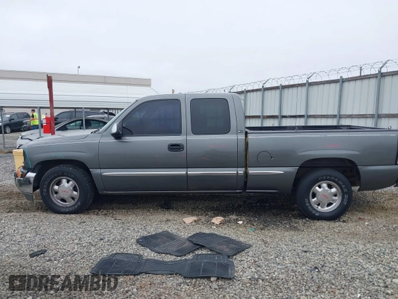 2002 GMC Sierra 1500 SLE z VIN 2GTEC19V321311642, wystawiony jako IAAI lot #41508743 z przebiegiem 262 362 mil mil oraz . Historia ofert i sprzedaży dostępna na DreamBid. Obrazek 14.