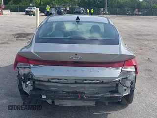 2023 Hyundai Elantra SEL z VIN 5NPLM4AG8PH090614, wystawiony jako IAAI lot #42611835 z przebiegiem 37 644 mil mil oraz . Historia ofert i sprzedaży dostępna na DreamBid. Obrazek 17.