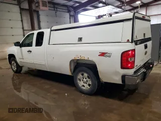 2011 Chevrolet Silverado 1500 LT with VIN 1GCRKSE09BZ235775, listed as a Copart auction lot 53559085 with 217,880 mi miles and Clean Title. Bid and sale history available at DreamBid. Image 2.