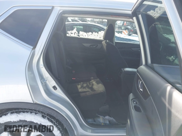 2015 Nissan Rogue SL with VIN 5N1AT2MT7FC758058, listed as a IAAI auction lot 41303736 with 43,649 mi miles. Bid and sale history available at carsss.com. Image 8.
