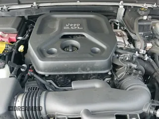 2022 Jeep Wrangler Unlimited Sport z VIN 1C4HJXDNXNW253510, wystawiony jako IAAI lot #41461051 z przebiegiem 32 571 mil mil oraz . Historia ofert i sprzedaży dostępna na DreamBid. Obrazek 20.