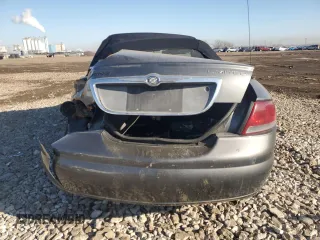2005 Chrysler Sebring Limited with VIN 1C3EL65R25N662006, listed as a Copart auction lot 48552255 with 125,728 mi miles and Salvage Title. Bid and sale history available at DreamBid. Image 6.