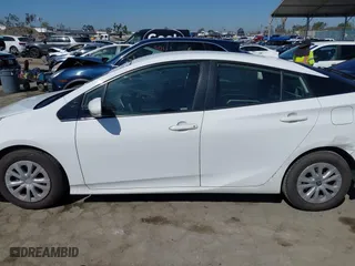 2020 Toyota Prius L Eco with VIN JTDKARFU3L3124142, listed as a IAAI auction lot 41726512 with 275,963 mi miles. Bid and sale history available at carsss.com. Image 15.