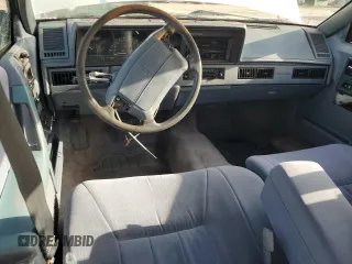 1996 Oldsmobile Cutlass Ciera 1SA VX5 z VIN 1G3AJ55M5T6394526, wystawiony jako Copart lot #72783674 z przebiegiem 77 988 mil mil oraz Szkody całkowita. Historia ofert i sprzedaży dostępna na DreamBid. Obrazek 8.