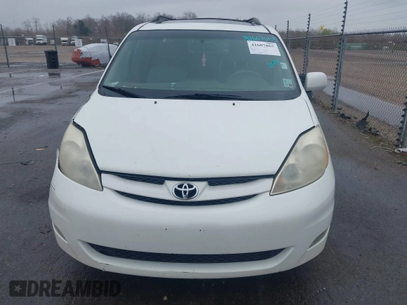 2010 Toyota Sienna XLE with VIN 5TDYK4CC1AS330349, listed as a IAAI auction lot 41607065 with 258,145 mi miles and . Bid and sale history available at carsss.com. Image 12.
