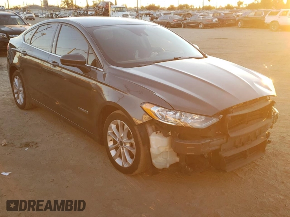 2019 Ford Fusion Hybrid SE with VIN 3FA6P0LU9KR108064, listed as a Copart auction lot 67453752 with 96,227 mi miles. Bid and sale history available at carsss.com. Image 4.