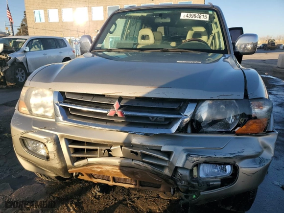 2001 Mitsubishi Montero LTD with VIN JA4MW51R41J037651, listed as a Copart auction lot 43964815 with 155578 miles and Clean Title. Bid and sale history available at carsss.com. Image 5.