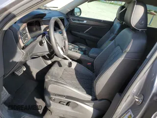 2024 Volkswagen Atlas SEL Premium R-Line with VIN 1V2FR2CA9RC520336, listed as a Copart auction lot 52252065 with 16,900 mi miles and Salvage title. Bid and sale history available at DreamBid. Image 7.