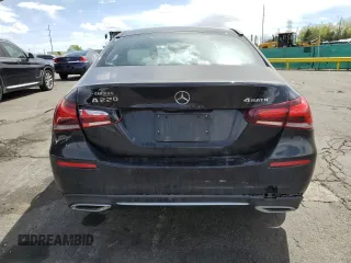 2019 Mercedes-Benz A 220 z VIN WDD3G4FB1KW027478, wystawiony jako Copart lot #54904335 z przebiegiem 64 979 mil mil oraz Szkoda całkowita • Salvage title. Historia ofert i sprzedaży dostępna na DreamBid. Obrazek 6.
