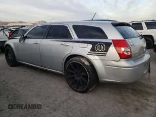 2008 Dodge Magnum SXT z VIN 2D4FV37V38H192961, wystawiony jako Copart lot #43663864 z przebiegiem 152 988 mil mil oraz Szkoda całkowita • Salvage title. Historia ofert i sprzedaży dostępna na DreamBid. Obrazek 2.
