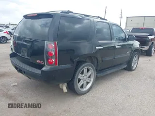 2007 GMC Yukon SLE with VIN 1GKFC13J87R157944, listed as a IAAI auction lot 42135875 with 260,587 mi miles and . Bid and sale history available at DreamBid. Image 4.