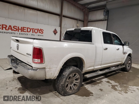2016 Ram 2500 Laramie z VIN 3C6UR5NL6GG260634, wystawiony jako Copart lot #88674495 z przebiegiem 269 020 mil mil oraz Szkoda całkowita • Salvage title. Historia ofert i sprzedaży dostępna na DreamBid. Obrazek 3.