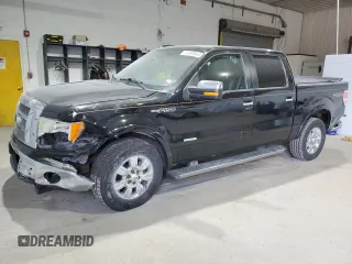 2011 Ford F-150 XLT with VIN 1FTFW1ETXBFC82438, listed as a Copart auction lot 41609085 with 235,212 mi miles and Salvage Title. Bid and sale history available at carsss.com. Image 1.