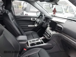 2021 Ford Explorer XLT with VIN 1FMSK8DH7MGA32857, listed as a IAAI auction lot 41877424 with 77,793 mi miles. Bid and sale history available at carsss.com. Image 5.