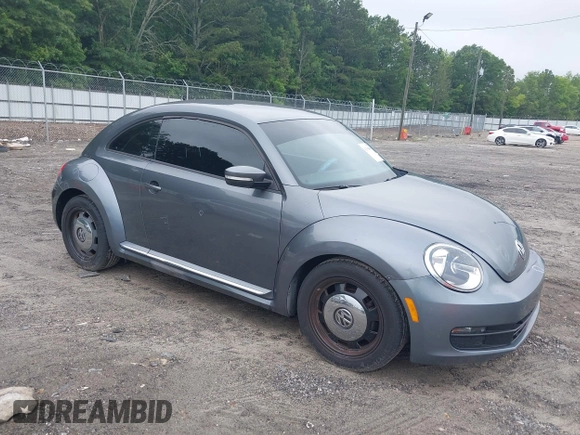 2012 Volkswagen Beetle 2.5L PZEV с VIN 3VWJP7AT0CM638376, выставлен на аукционе IAAI как лот 42390030 с пробегом 98 117 миль миль и . История ставок и продаж доступна на DreamBid. Изображение 1.
