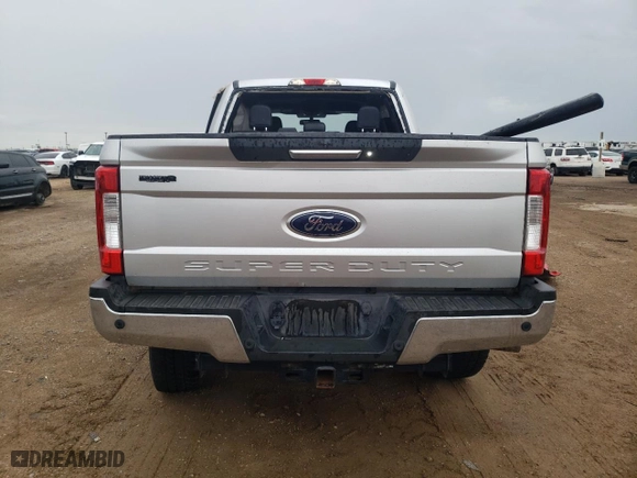 2017 Ford Super Duty F-250 SRW Lariat with VIN 1FT7W2BT1HEB57728, listed as a Copart auction lot 61500694 with 271,849 mi miles and Salvage Title. Bid and sale history available at carsss.com. Image 6.