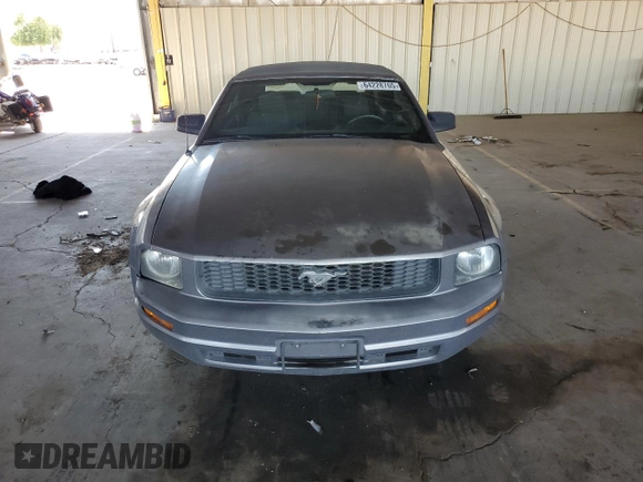 2007 Ford Mustang Deluxe with VIN 1ZVFT84N775344862, listed as a Copart auction lot 64228765 with 179,514 mi miles and Clean title. Bid and sale history available at DreamBid. Image 5.