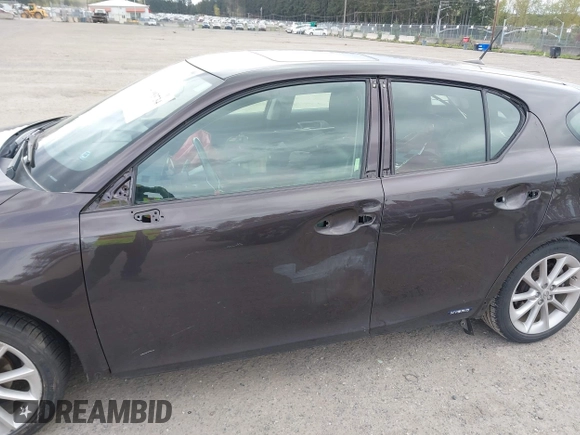 2012 Lexus CT with VIN JTHKD5BH9C2058080, listed as a IAAI auction lot 41993734 with 41,912 mi miles. Bid and sale history available at carsss.com. Image 6.