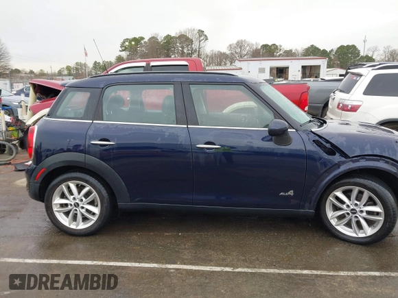 2013 MINI Countryman S ALL4 z VIN WMWZC5C51DWM15816, wystawiony jako IAAI lot #41734311 z przebiegiem 134 636 mil mil oraz . Historia ofert i sprzedaży dostępna na DreamBid. Obrazek 13.