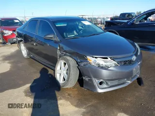 2013 Toyota Camry L with VIN 4T1BF1FK0DU204524, listed as a IAAI auction lot 41842065 with 168,202 mi miles. Bid and sale history available at carsss.com. Image 1.