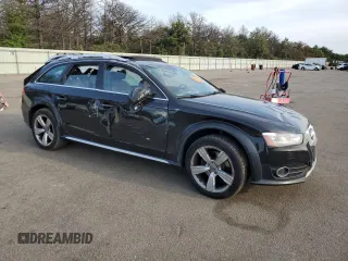 2014 Audi allroad Premium Plus with VIN WA1UFAFL2EA068495, listed as a Copart auction lot 71157264 with 0 mi miles and Salvage Title. Bid and sale history available at carsss.com. Image 4.