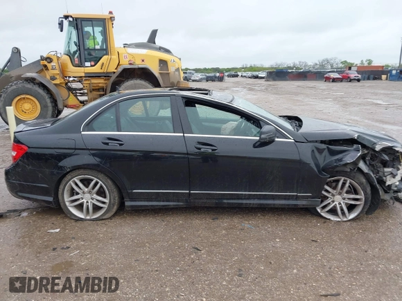 2013 Mercedes-Benz C-Class C 250 Sport with VIN WDDGF4HB3DA783072, listed as a IAAI auction lot 41948220 with 1 mi miles. Bid and sale history available at carsss.com. Image 12.