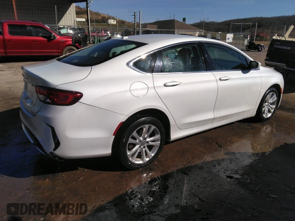 2015 Chrysler 200 Limited with VIN 1C3CCCAB2FN620127, listed as a IAAI auction lot 36024946 with 114,215 mi miles. Bid and sale history available at carsss.com. Image 4.
