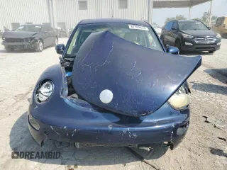 2005 Volkswagen New Beetle Coupe GLS with VIN 3VWCK31C15M413919, listed as a Copart auction lot 67509824 with 0 mi miles and Salvage Title. Bid and sale history available at carsss.com. Image 5.