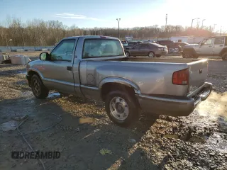1999 GMC Sonoma with VIN 1GTCS1442X8530573, listed as a Copart auction lot 83484424 with 262,269 mi miles and Salvage Title. Bid and sale history available at carsss.com. Image 2.