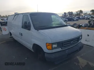2005 Ford Econoline Cargo with VIN 1FTNE24L95HA86649, listed as a IAAI auction lot 41398220 with 254,721 mi miles. Bid and sale history available at carsss.com. Image 6.