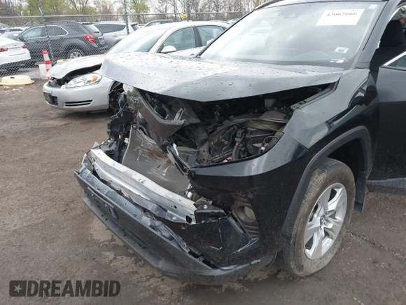 2020 Toyota RAV4 XLE with VIN 2T3P1RFV9LW117501, listed as a IAAI auction lot 42062666 with 115,228 mi miles and . Bid and sale history available at DreamBid. Image 6.