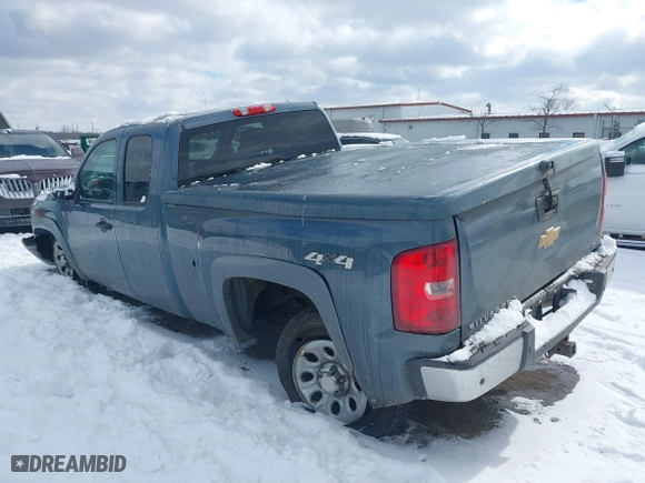 2013 Chevrolet Silverado 1500 Work Truck with VIN 1GCRKPEA8DZ364941, listed as a IAAI auction lot 41574981 with 168,516 mi miles. Bid and sale history available at carsss.com. Image 3.