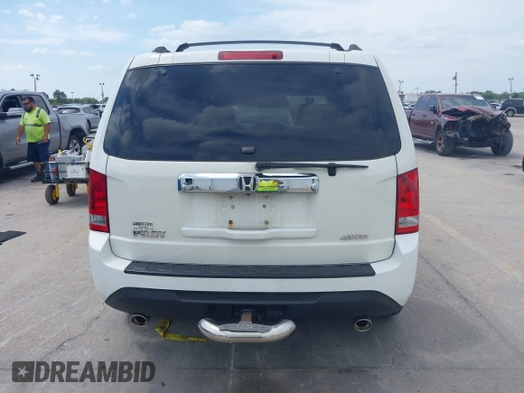 2014 Honda Pilot EX-L with VIN 5FNYF4H52EB055549, listed as a IAAI auction lot 42086456 with 292,594 mi miles and . Bid and sale history available at carsss.com. Image 17.