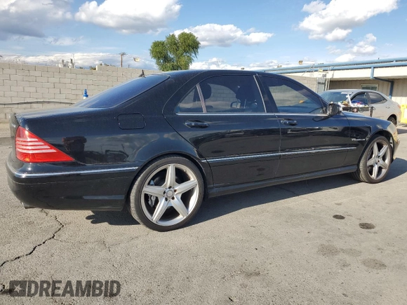 2004 Mercedes-Benz S 55 AMG with VIN WDBNG74J54A407159, listed as a Copart auction lot 51327975 with 129,074 mi miles and Salvage Title. Bid and sale history available at DreamBid. Image 3.