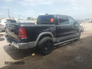 2019 Ram 1500 Laramie z VIN 1C6SRFJT8KN809379, wystawiony jako Copart lot #52827415 z przebiegiem Nie podano mil oraz Czysty tytuł • Clean title. Historia ofert i sprzedaży dostępna na DreamBid. Obrazek 3.