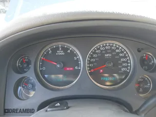 2008 Chevrolet Silverado 1500 LTZ with VIN 3GCEK13M08G164943, listed as a IAAI auction lot 40943708 with 212,496 mi miles. Bid and sale history available at carsss.com. Image 7.