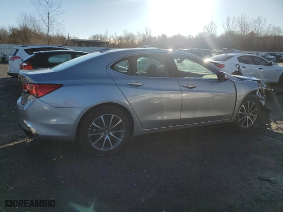 2018 Acura TLX with VIN 19UUB2F33JA007840, listed as a Copart auction lot 85569934 with 30,061 mi miles and Salvage Title. Bid and sale history available at carsss.com. Image 3.
