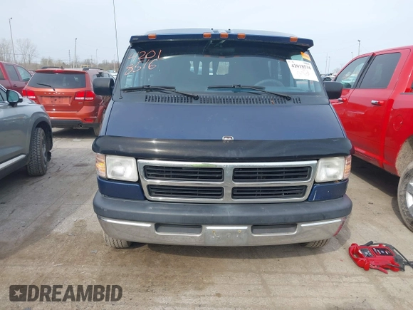 1994 Dodge Cargo with VIN 2B6HB21X1RK146167, listed as a IAAI auction lot 42018516 with 93,393 mi miles. Bid and sale history available at carsss.com. Image 6.
