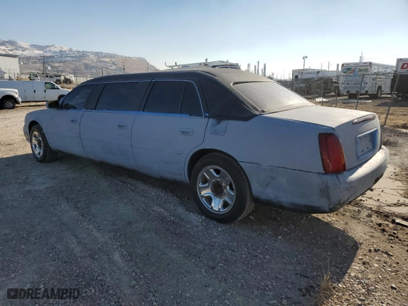 2004 Cadillac Deville Professional Limousine with VIN 1GEEH90Y64U550026, listed as a Copart auction lot 42963405 with 42,964 mi miles and Salvage Title. Bid and sale history available at carsss.com. Image 2.