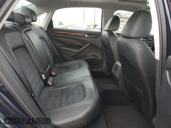 2013 Volkswagen Passat SEL Premium z VIN 1VWCN7A3XDC073524, wystawiony jako Copart lot #46759305 z przebiegiem 118 780 mil mil oraz Szkoda całkowita • Salvage title. Historia ofert i sprzedaży dostępna na DreamBid. Obrazek 11.