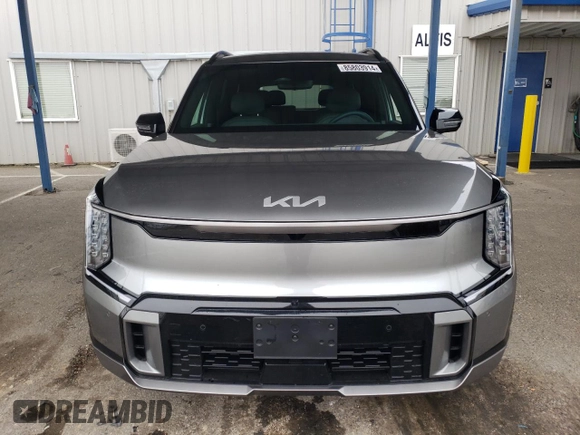 2024 Kia EV9 GT-Line with VIN KNDAEFS52R6031276, listed as a Copart auction lot 85803914 with 4,802 mi miles and Salvage Title. Bid and sale history available at carsss.com. Image 5.